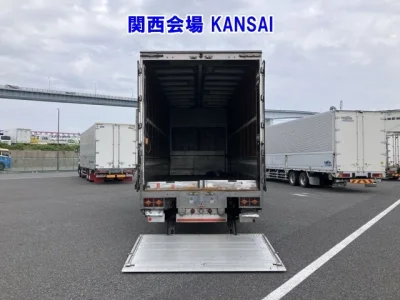 Mitsubishi FUSO FIGHTER
