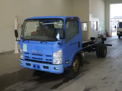 Isuzu Elf