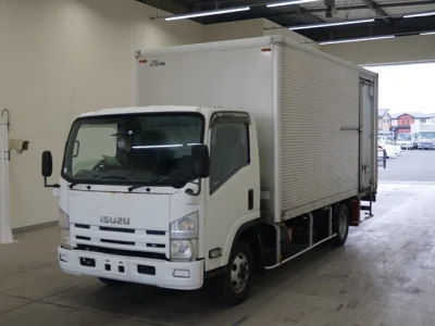 Isuzu Elf