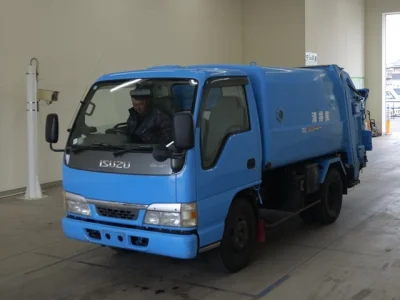 Isuzu Elf
