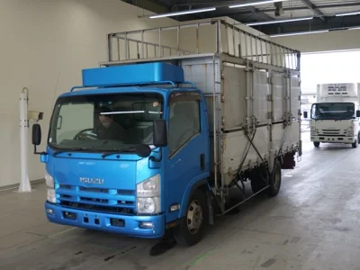 Isuzu Elf