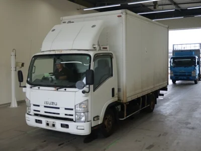 Isuzu Elf