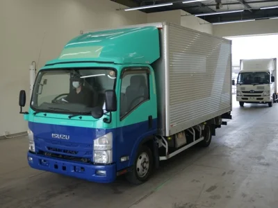 Isuzu Elf