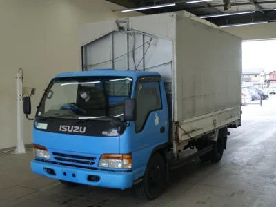 Isuzu Elf
