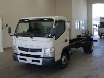Mitsubishi Fuso Canter