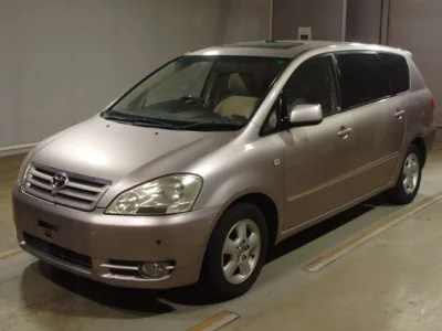 Toyota Ipsum