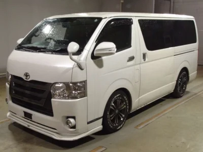 Toyota HiAce Van