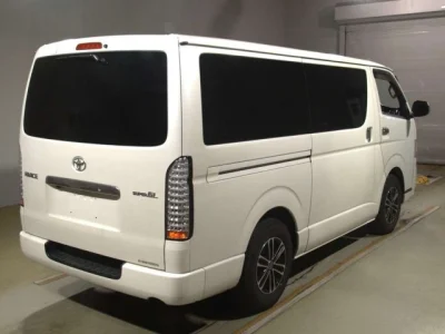 Toyota HiAce Van