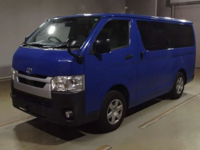 Toyota HiAce Van