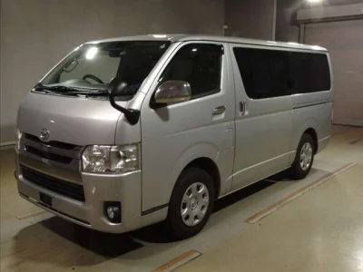 Toyota HiAce Van