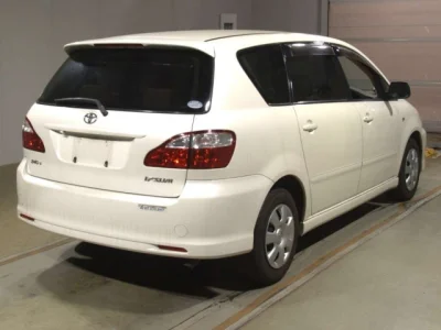 Toyota Ipsum