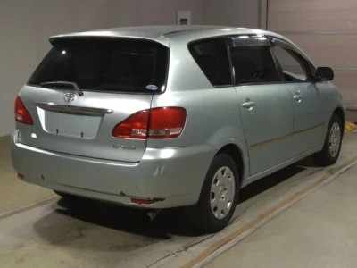 Toyota Ipsum