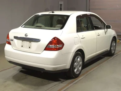 Nissan Tiida Latio