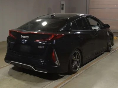 Toyota Prius PHV