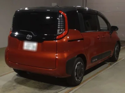 Toyota Sienta