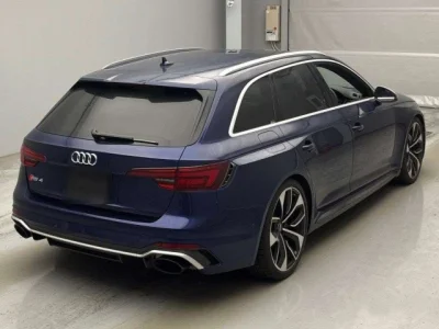 Audi RS4