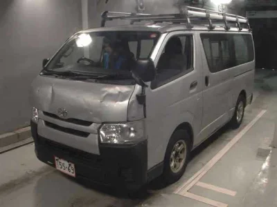 Toyota HiAce Van