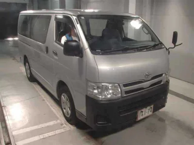 Toyota HiAce Van