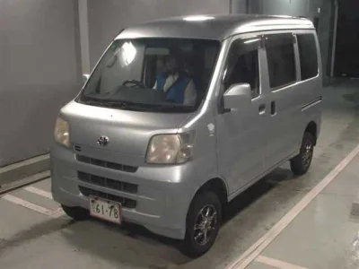 Toyota Pixis Van
