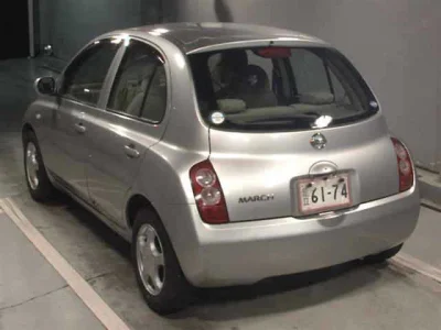 Nissan MARCH