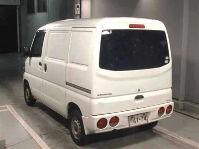Mitsubishi Minicab Van