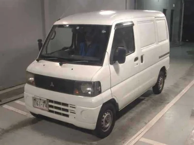 Mitsubishi Minicab Van
