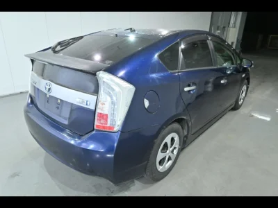 Toyota Prius PHV