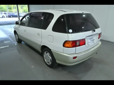 Toyota Ipsum
