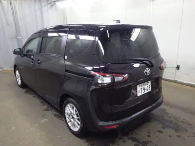 Toyota Sienta