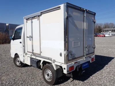 Nissan NT100 Clipper