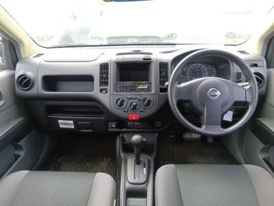 Nissan AD