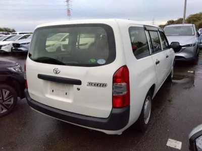 Toyota Succeed