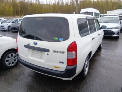 Toyota Succeed