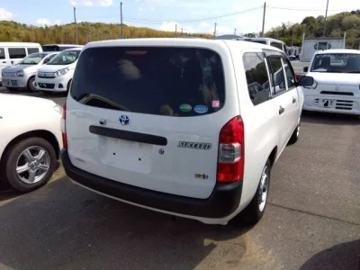 Toyota Succeed
