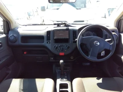 Nissan AD