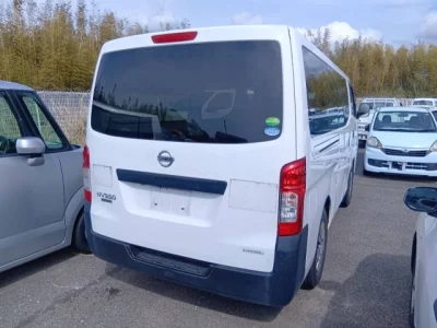 Nissan Caravan