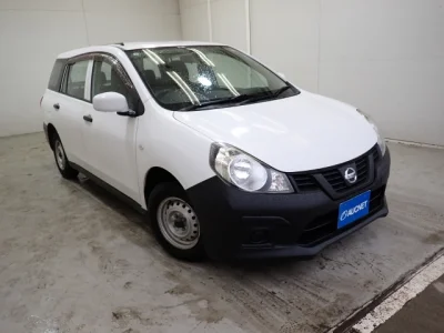 Nissan AD