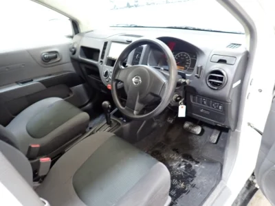 Nissan AD