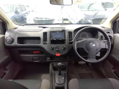 Nissan AD