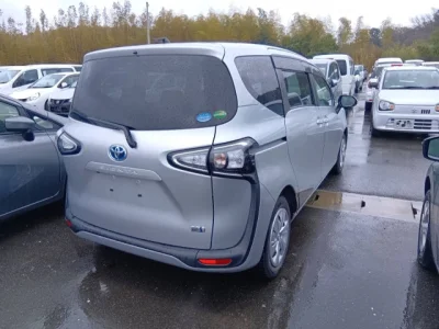 Toyota Sienta