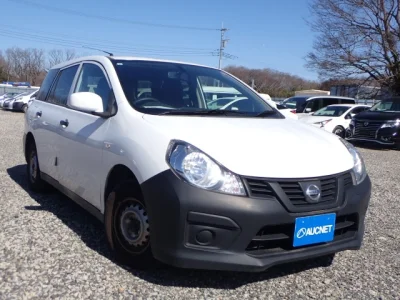 Nissan AD