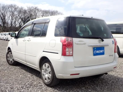 Toyota Raum