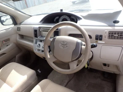 Toyota Raum