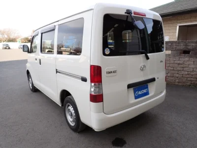 Toyota LiteAce Van