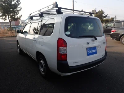 Toyota SUCCEED