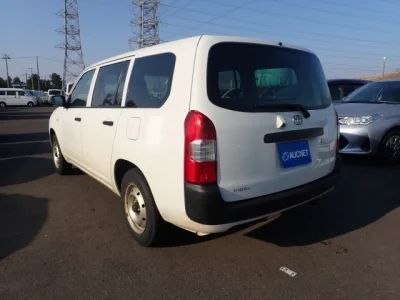 Toyota SUCCEED