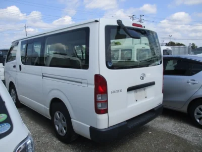 Toyota HIACE VAN