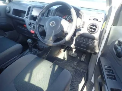 Nissan AD