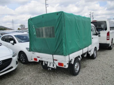 Nissan NT100 Clipper