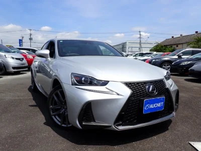 Lexus IS300h